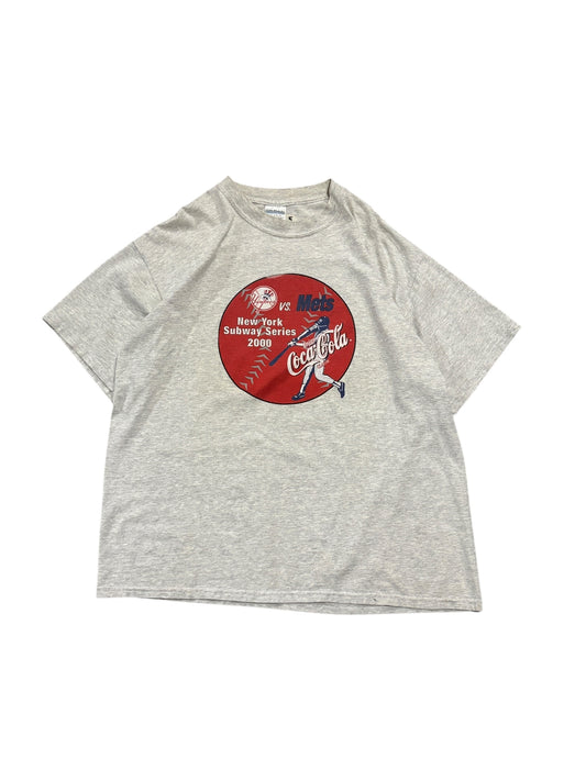 Vintage NY Yankees vs Mets Subway Series 2000 Tee