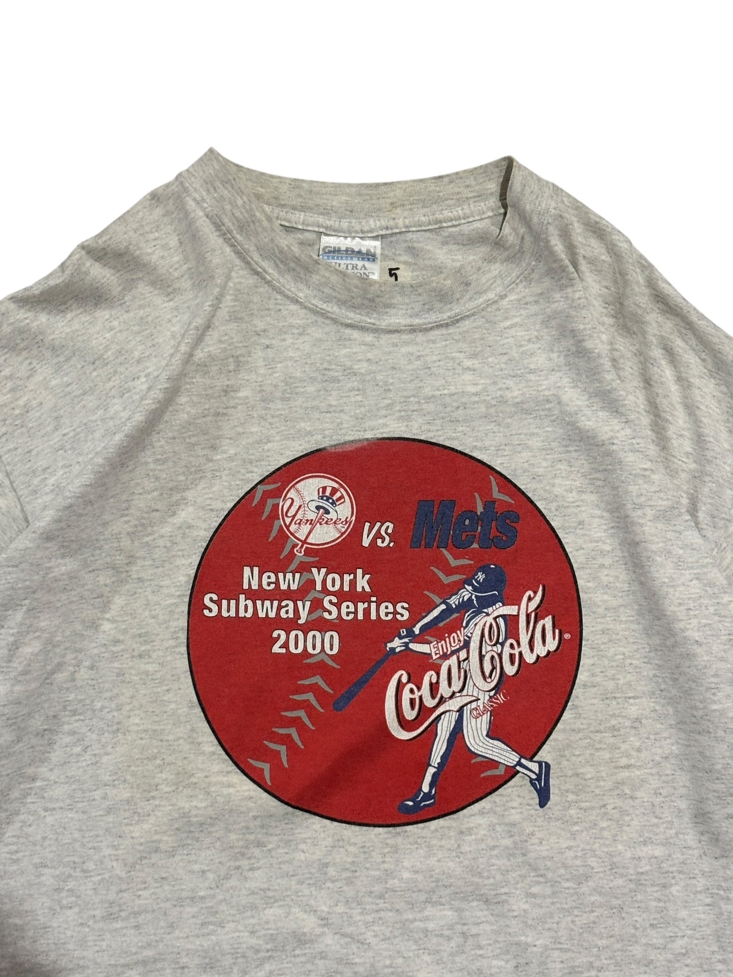 Vintage NY Yankees vs Mets Subway Series 2000 Tee